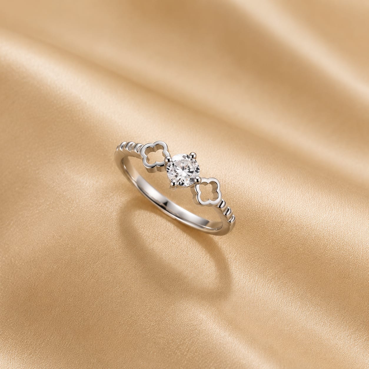 Lucky Blossom Solitaire Ring (0232)