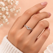 Infinity Wave Silver Ring – Minimalist Zircon Twist Ring