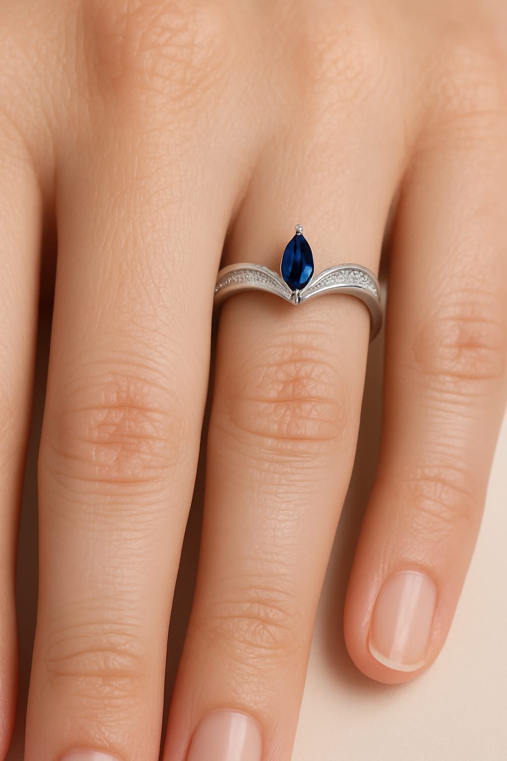 925 Sterling Silver Ring with Blue Stone