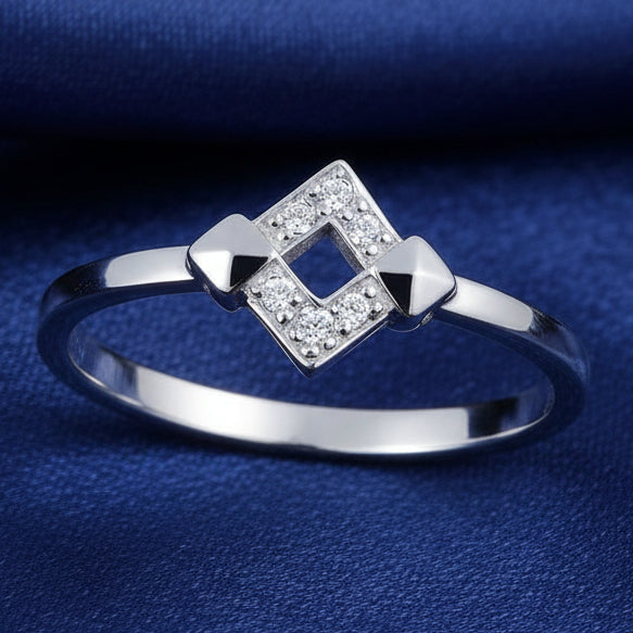 925 Sterling Silver Ring for Women | Elegant Diamond-Studded Design | Skin-Friendly