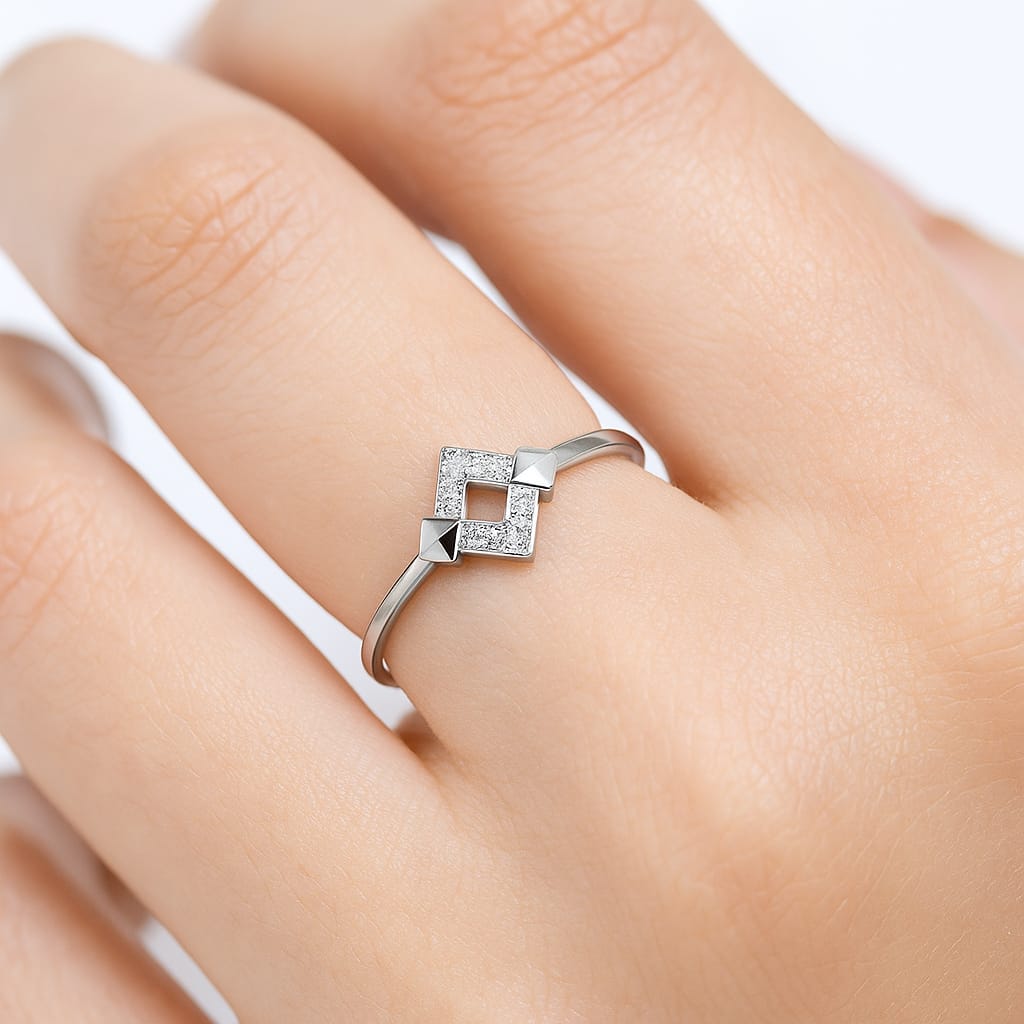 925 Sterling Silver Ring for Women | Elegant Diamond-Studded Design | Skin-Friendly