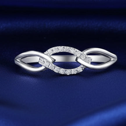 925 Sterling Silver Ring for Women | Elegant Diamond-Studded Design | Skin-Friendly