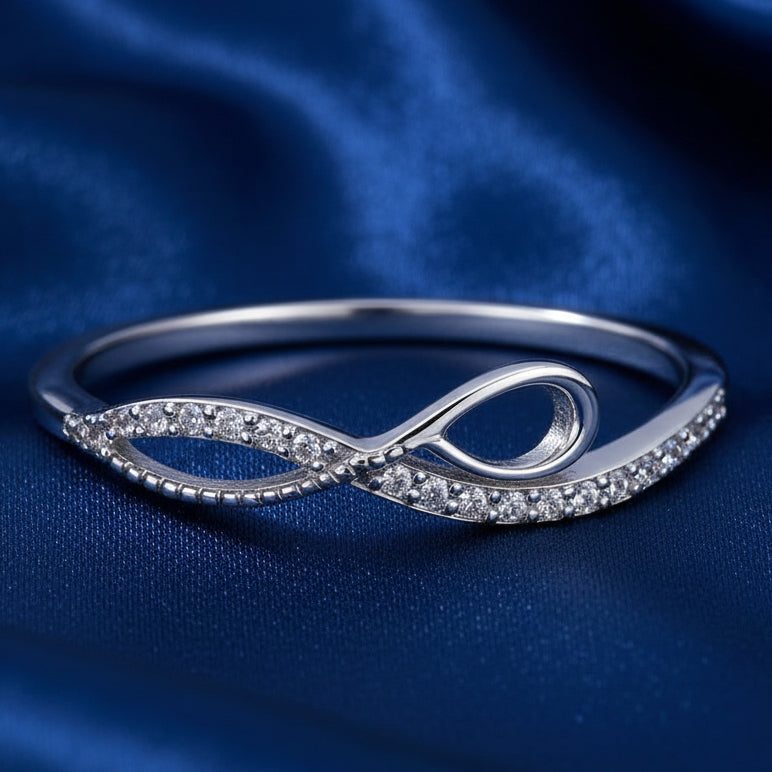 Elegant 925 Sterling Silver Ring for Women  R 630