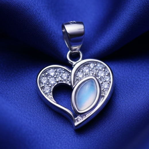 925 Sterling Silver Mother of Pearl Pendant – Elegant & Timeless Design RRJ0166-315