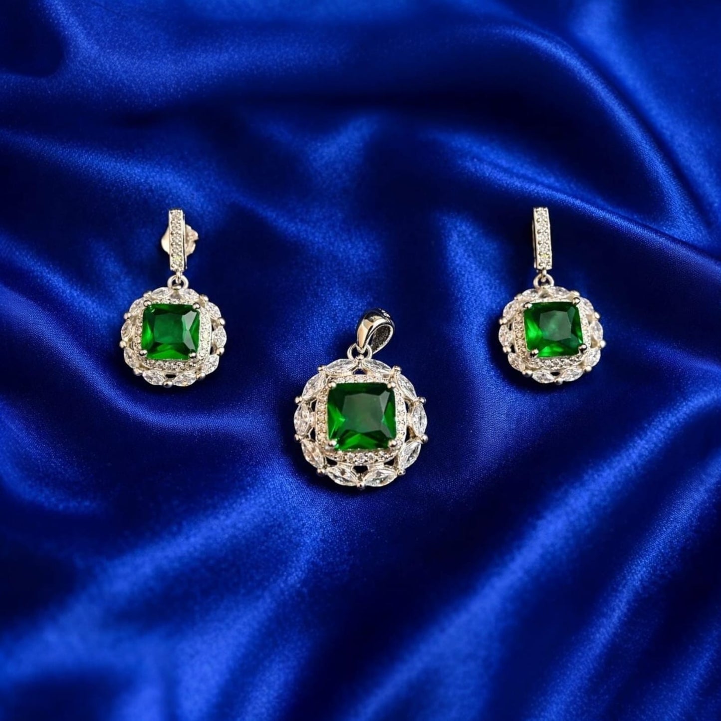 925 Sterling Silver Emerald Green Pendant Set for Women | Square Cut Green Stone with Zircon Halo | Luxury Party & Wedding Jewellery Set RRJ0600-411