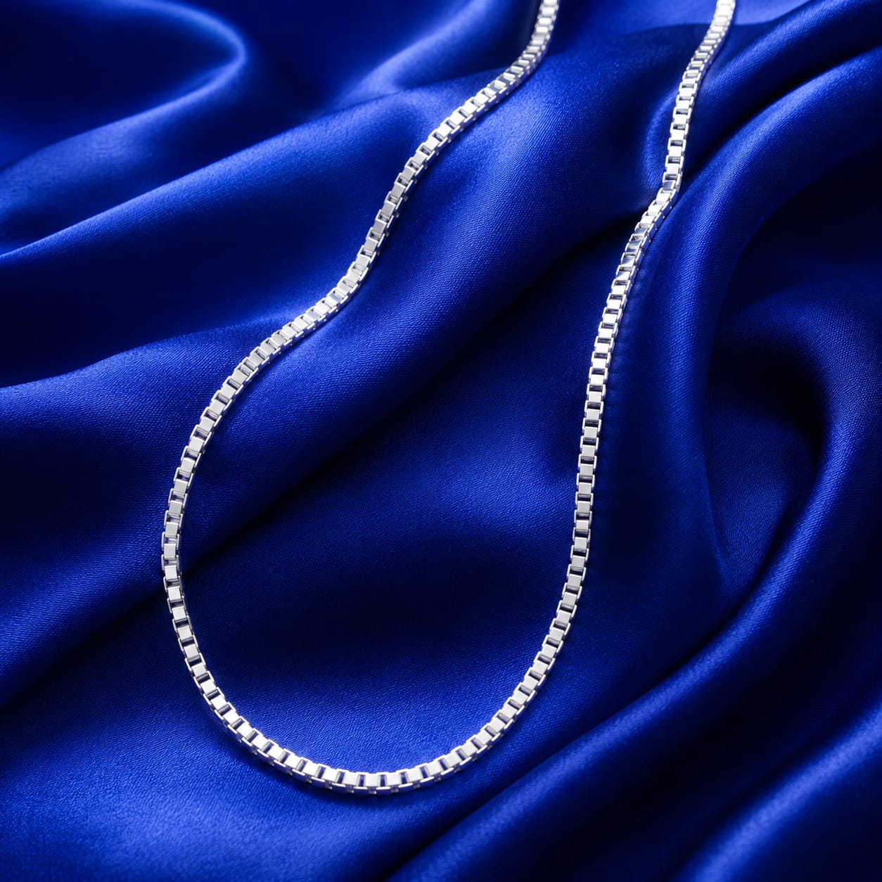 Regal Tessera Chain (CH 528)