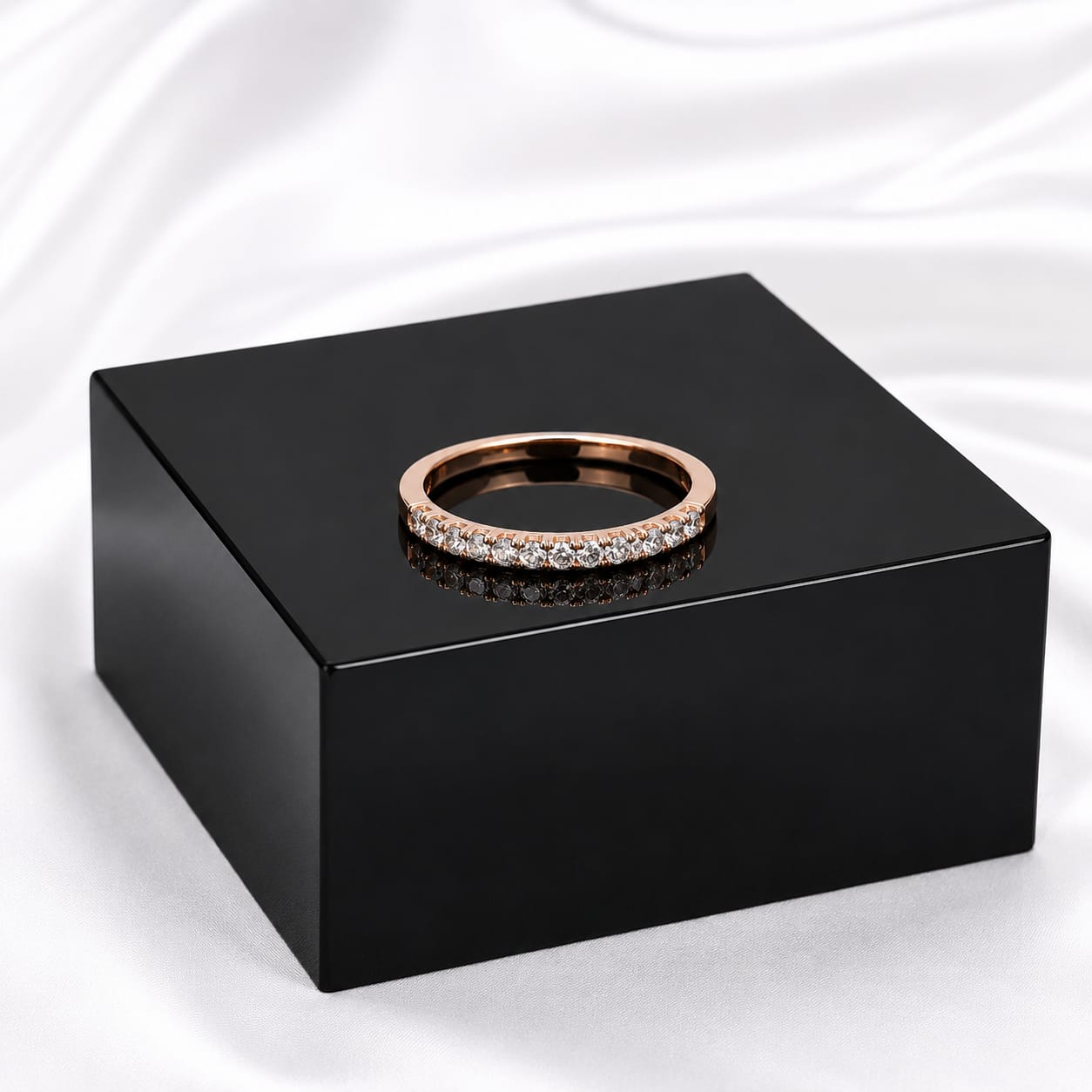 Aurellion Rosé Eternity Band (R5-125)
