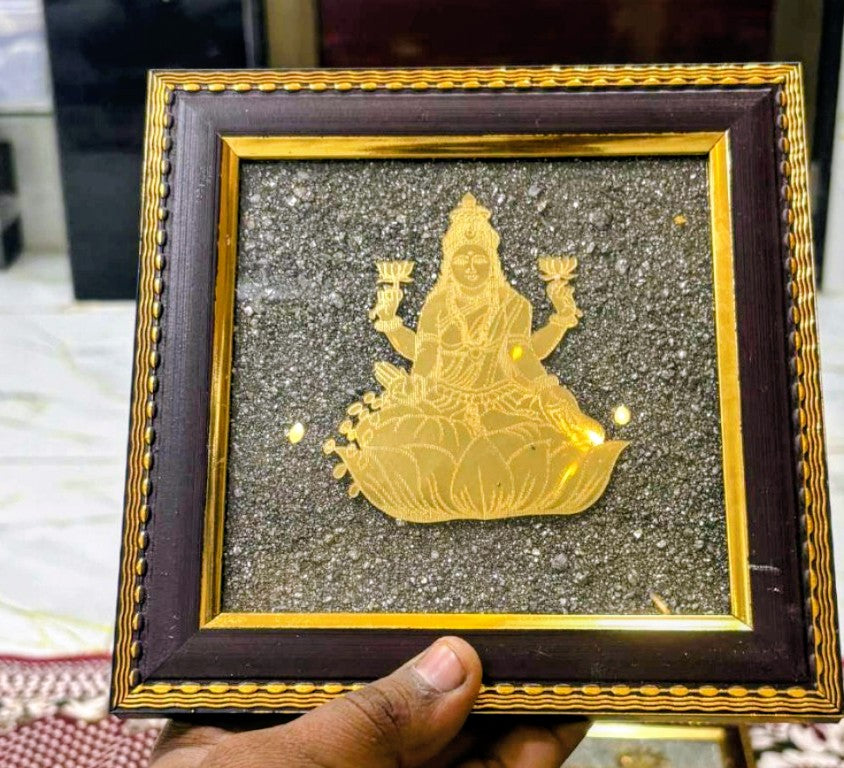 Goddess Mahalakshmi Divine Prosperity Idol