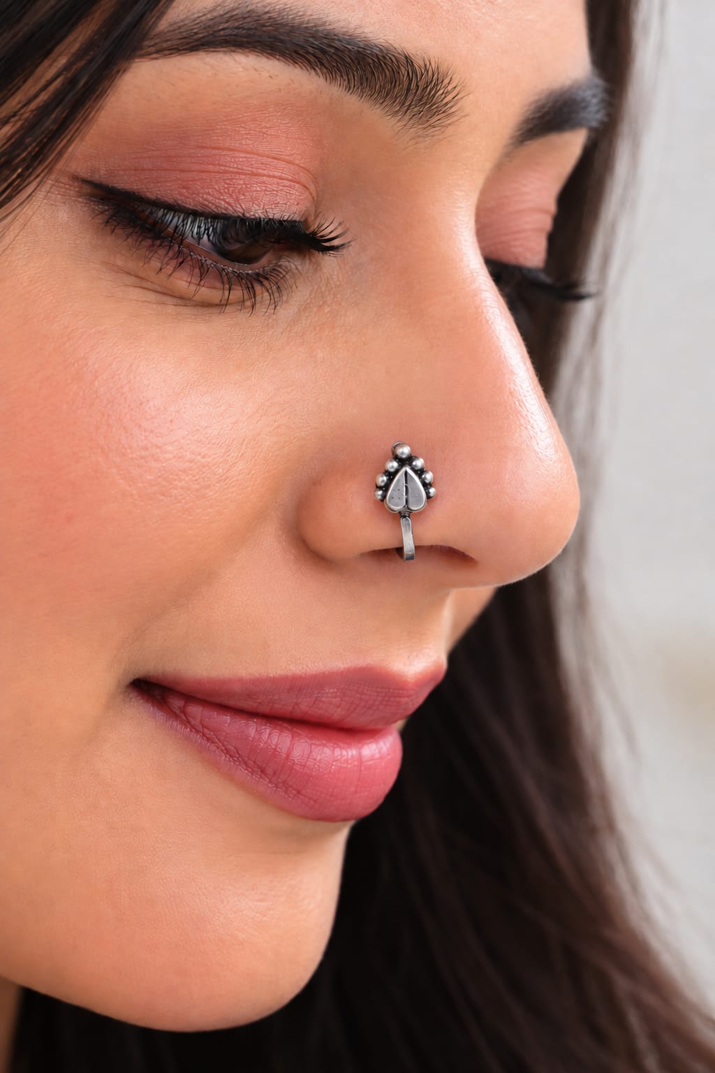 FLORAL BLOOM SILVER NOSE PIN